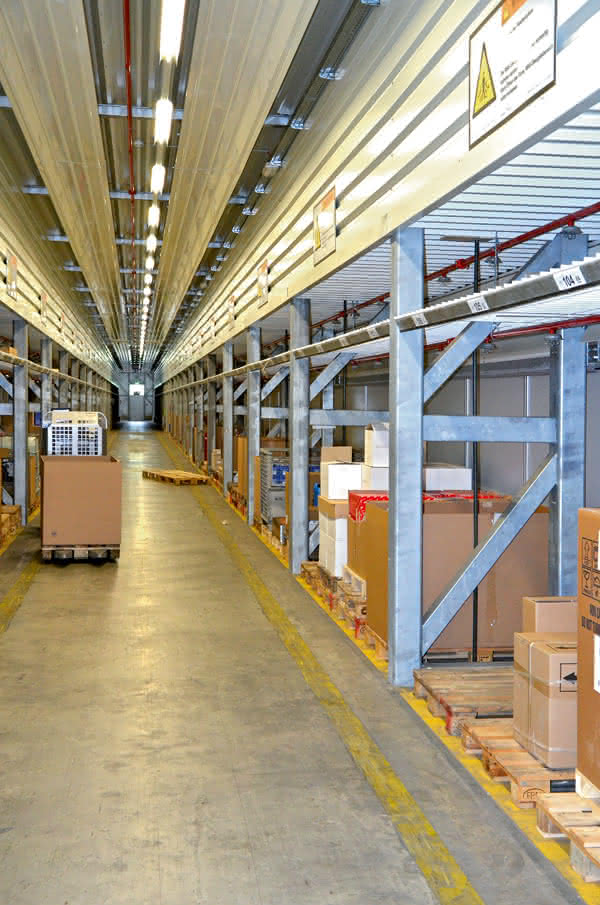 Lager- & Kommissioniertechnik: Schneller dank cleverem Stahlbau