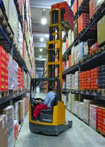 Logistik-Dienstleister: Logistik für das schwarze Kätzchen