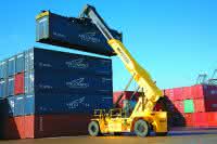 38-Bild 2 RS45-31CH Containerumschlag