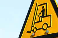 Logistik-Dienstleister: Mit Outsourcing zum Erfolg Gabelstaplerschild II