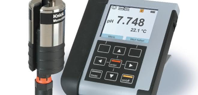 Die mobile Online-Diagnoselösung MemoView überwacht Memosens-Sensoren im laufenden Betrieb (Bild: Knick Elektronische Messgeräte) Die mobile Online-Diagnoselösung MemoView überwacht Memosens-Sensoren im laufenden Betrieb (Bild: Knick Elektronische Messgeräte)