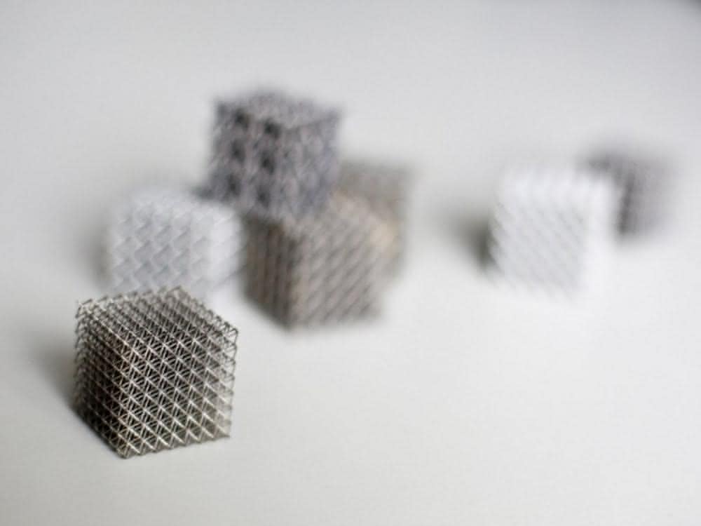 Cube with lightweight structure