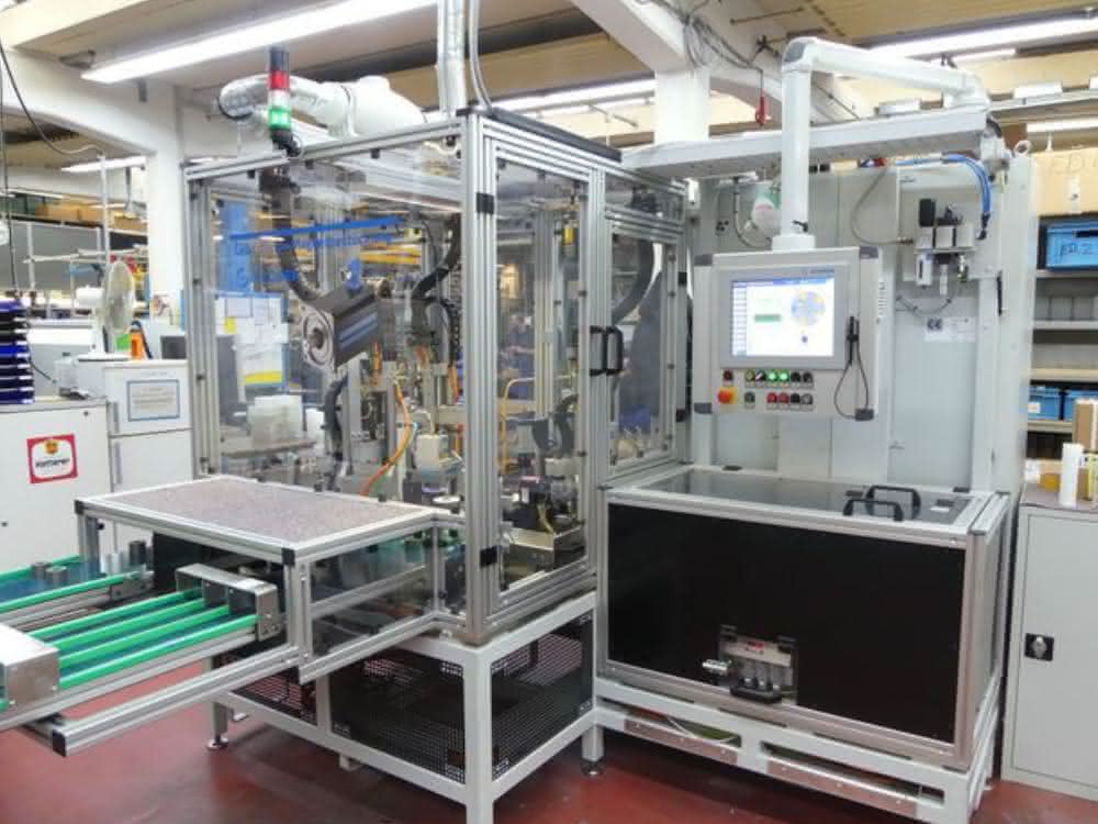 Robot loading system