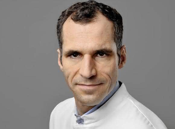 Portraitfoto Prof. Lorenz Hofbauer