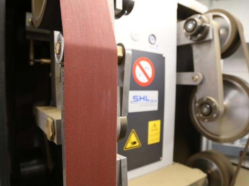 Automated grinding: Robotic grinding system from SHL improves machining processes at EVVA Automated grinding: Robotic grinding system from SHL improves machining processes at EVVA