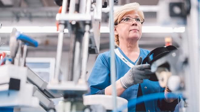 Global growth course: ebm-papst passes the second billion mark