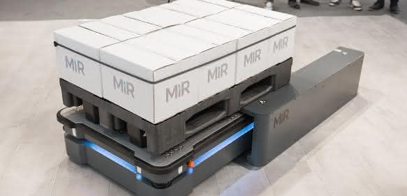 MiR500 enables the automated transportation of pallets