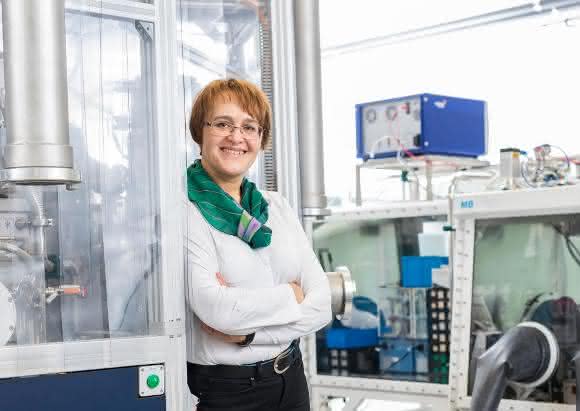 Prof. Dina Fattakhova-Rohlfing an ihrer Arbeitsstätte.