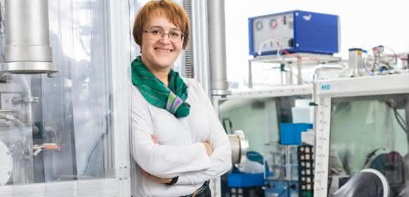 Prof. Dina Fattakhova-Rohlfing an ihrer Arbeitsstätte.