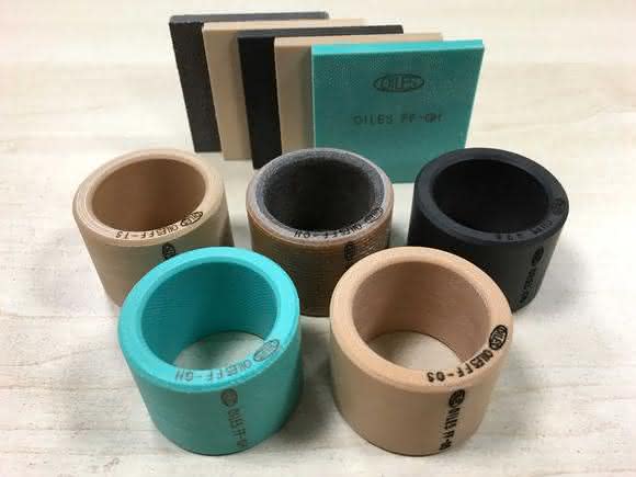 Gleitlager: Nachwuchs bei Composite und Bronze Gleitlager: Nachwuchs bei Composite und Bronze