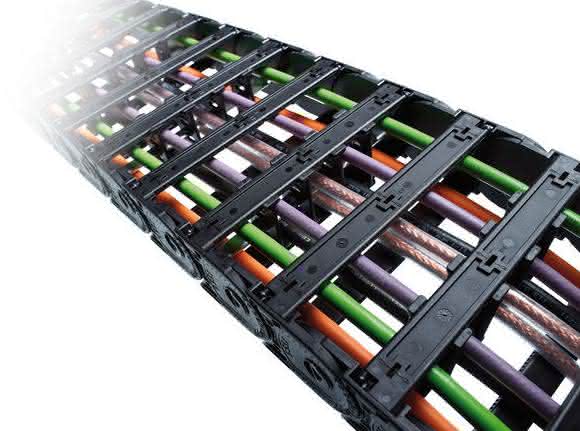 Cable carriers from the Uniflex Advanced series