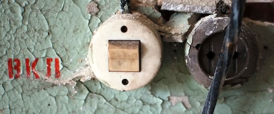 Schalten mit nur einem Molekül? Die Elektronik könnte dies einen großen Schritt in Richtung weitere Miniaturisierung bringen. (Bild: Pixabay_CCO_cozmicphotos) Schalter