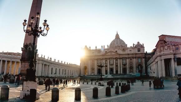 Digitization: Interoute's fiber optic network supports the Vatican's digital transformation