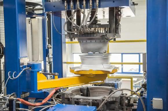 Low pressure casting process