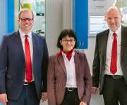 Die aktuelle Geschäftsführung mit (v.l.) COO Carsten O’Beirne, CFO Anja Zschernig und CEO Thomas Herrmann. (Bild: Herrmann Ultraschall) Die aktuelle Geschäftsführung mit (v.l.) COO Carsten O’Beirne, CFO Anja Zschernig und CEO Thomas Herrmann. (Bild: Herrmann Ultraschall)