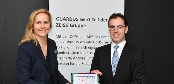 Simone Cronjäger und Dr. Jochen Peter