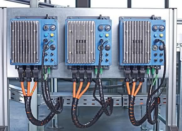 Field distributor