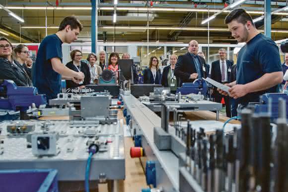 Mosca_Learning_Factory_Trainees