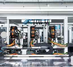 Three Weiss axis combinations on a single HN-100 linear motor axis to save space