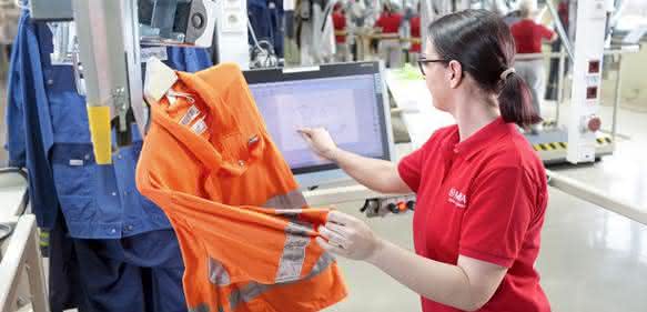 Qualitätssicherung von Mietkleidung: Miet-Schutzkleidung wird geprüft