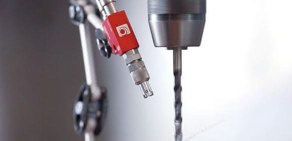Plug-in connections for spray dosing: Economically lubricated for 70 years