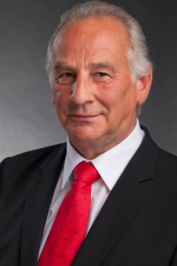 Manfred Bär