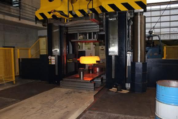 Production of seamless rings Production of seamless rings