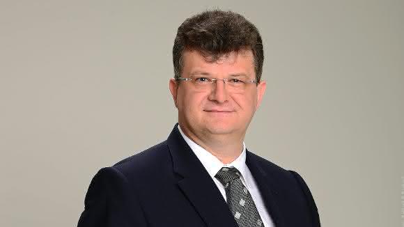 Dr. Albert Schmidt Dr. Albert Schmidt