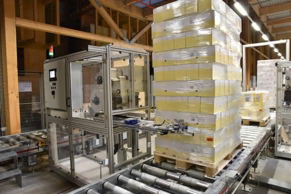Pallet labeler