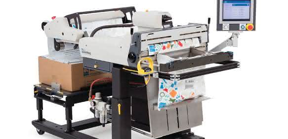 Pouch packaging system