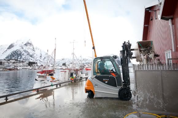 Still-RX60-35-Norwegen Hafen