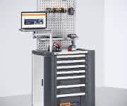 Self-propelled workbench