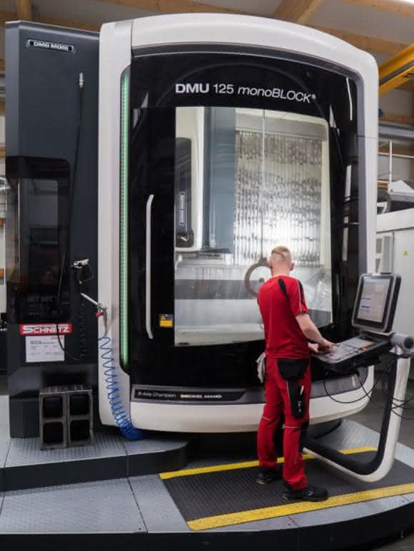 DMU 125 monoBlock