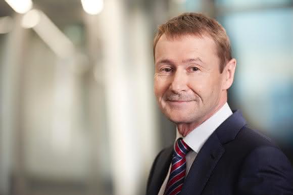 Klaus Helmrich