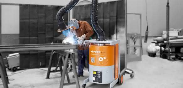 MaxiFil suction unit in use