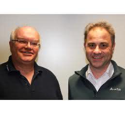 Fusionieren Forschungsgruppen im Rahmen des neuen Kompetenzzentrums "CeMOS": Prof. Dr. Matthias Rädle (links), Institut für Prozessmesstechnik und innovative Energiesysteme und Prof. Dr. Carsten Hopf, Institut für Instrumentelle Analytik und Bioanalytik (Bild: Hochschule Mannheim) Prof. Dr. Matthias Rädle und Prof. Dr. Carsten Hopf