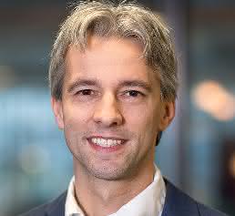 Timothy Noël Dechema-Preis für Timothy Noël: Skalierbare Chemiefabrik mit Photomikroreaktoren