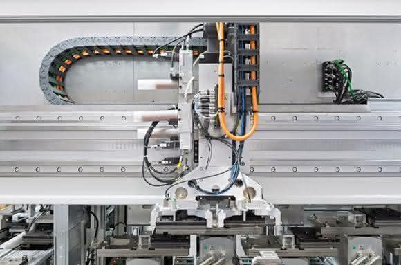 Kundenspezifische Linearmotorachse mit 2,8 Meter Länge