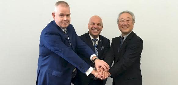Steven Wyatt, Joe Gemma und Junji Tsuda