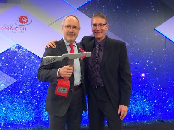 Die beiden Endress+Hauser Entwickler Dr. Wolfgang Drahm (links) und Dr. Martin Anklin Die beiden Endress+Hauser Entwickler Dr. Wolfgang Drahm (links) und Dr. Martin Anklin