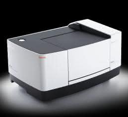 Spektralphotometer: FTIR: Funktional, platzsparend und leicht bedienbar