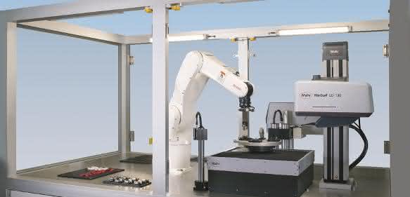 Roboterunterstützter CNC-Messplatz
