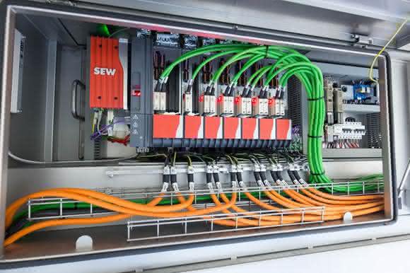 Movi-C Controller power