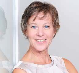 Petra Born, Chefredakteurin handling Petra Born, Chefredakteurin handling
