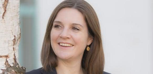 Annina Schopen, Redakteurin handling Annina Schopen, Redakteurin handling