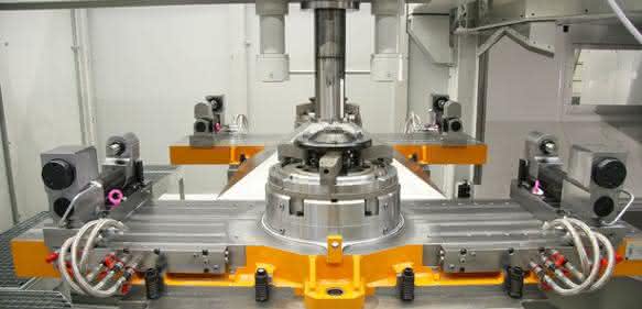 Sondermaschinenbau: Unikate für XXL-Bauteile Sondermaschinenbau: Unikate für XXL-Bauteile