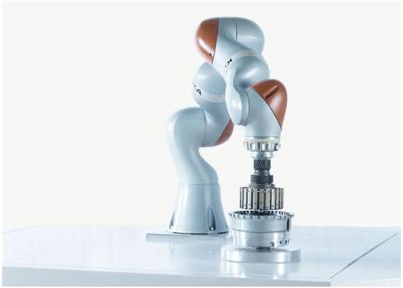 Leichtbauroboter KUKA Industrie 4.0: Mensch-Roboter-Kollaboration