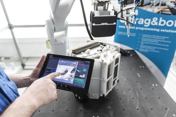 Fraunhofer drag&bot Fraunhofer drag&bot