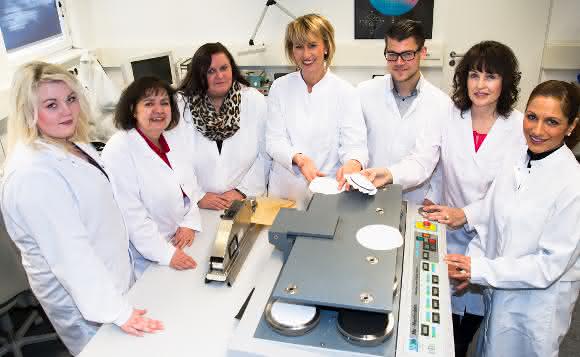 Das motivierte Team der WKS Textilveredlungs-GmbH (Bild: WKS)
