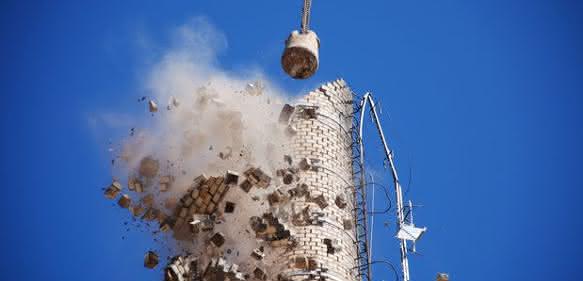 Die Evolution der Fragmentierungstechniken: „Knackpunkte“ der Massenspektrometrie Die Evolution der Fragmentierungstechniken: „Knackpunkte“ der Massenspektrometrie